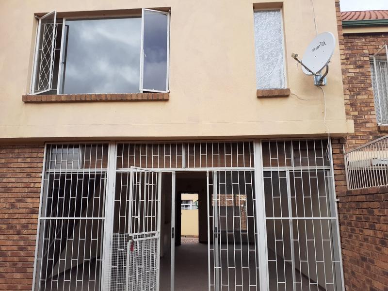 To Let 2 Bedroom Property for Rent in Vaalpark Free State